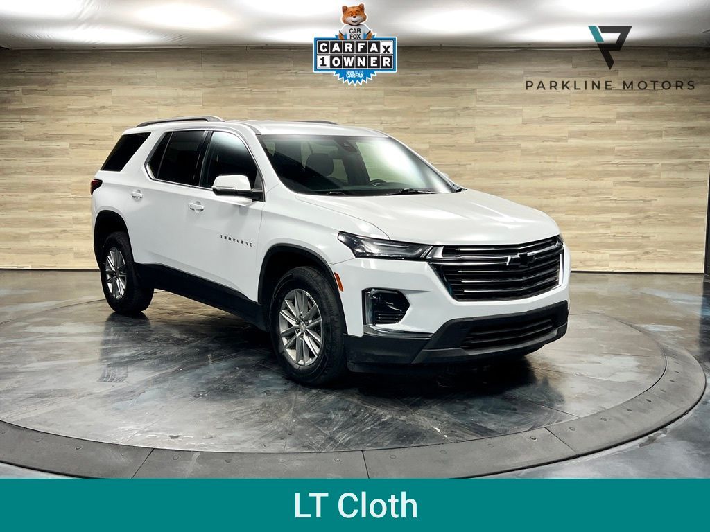 2023 Chevrolet Traverse LT Cloth