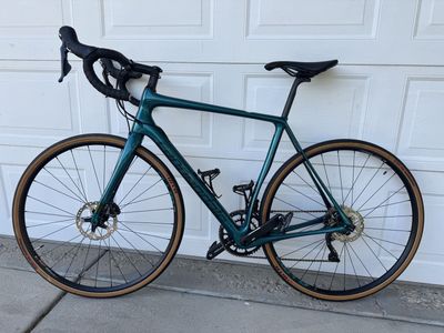 2019 Cannondale Synapse Carbon Disc Ultegra SE - Size 56 - (~100miles)