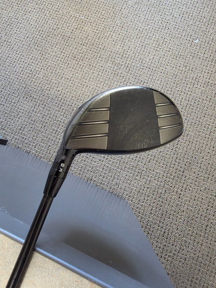 Titleist Driver TSR3, 10 degree loft,  Mitsubishi Chemical AV Series S Flex-S Shaft