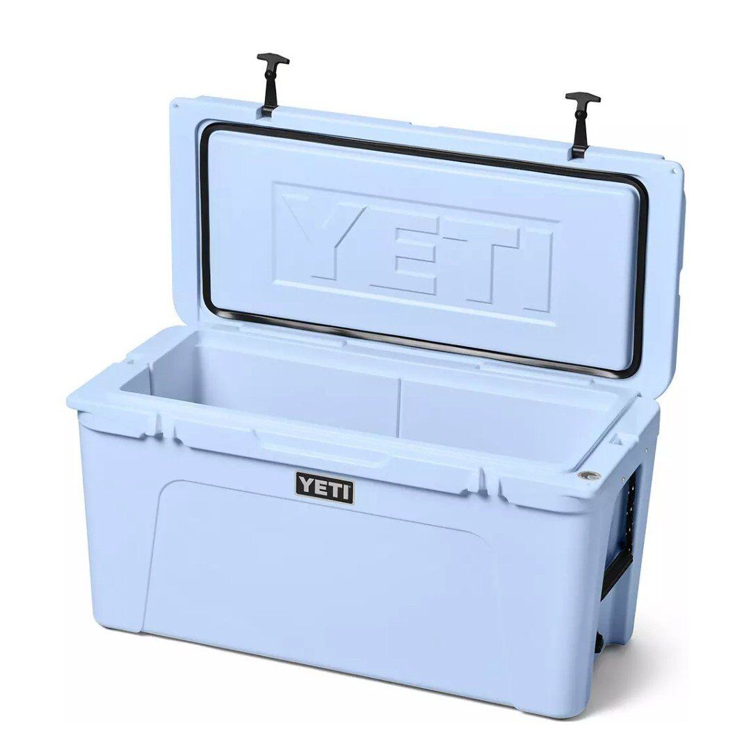 New- YETI Tundra 110 Hard Cooler (Big Sky Blue)