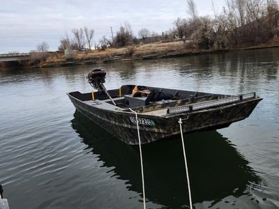 Aluminum john boat
