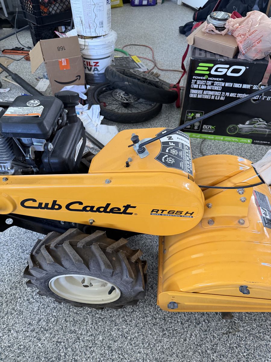 Cab Cadet Honda Motor Tiller Im Great Condition.