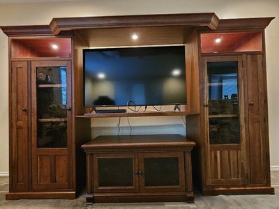 Expandable Entertainment Center Media Console Wall Unit with Glass Cabinets & Lighting