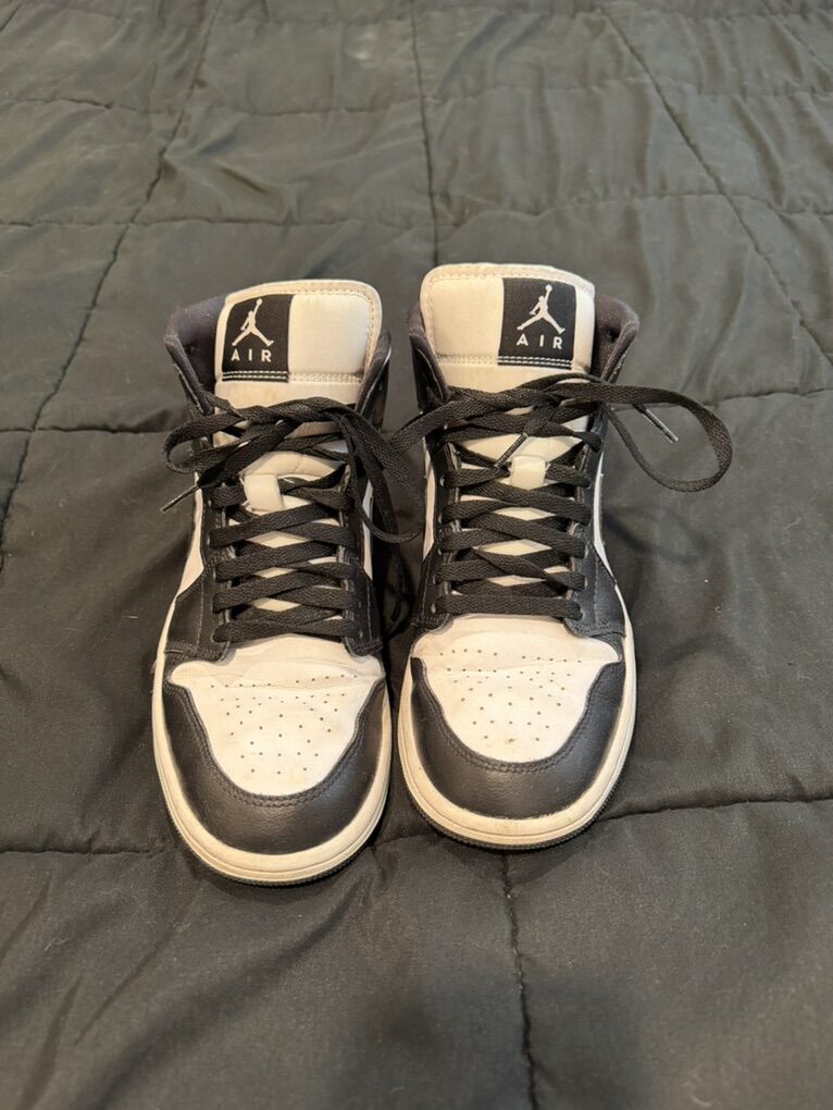 Womens size 9.5 Jordans