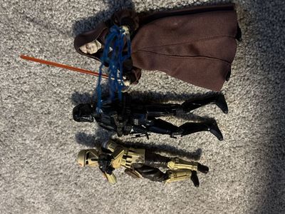 3 Hasbro Star Wars Toy Figures