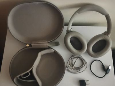 Sony WH-1000XM4 Headphones W/ Accessories
