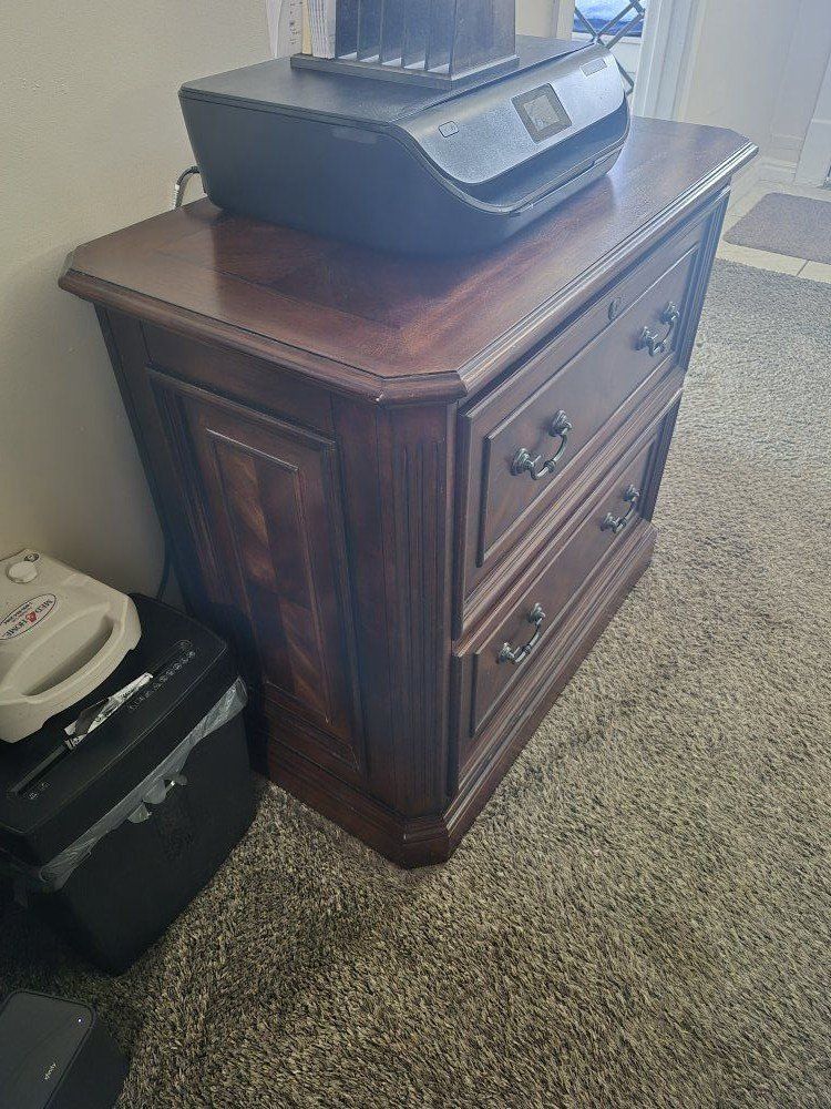 Main image 4