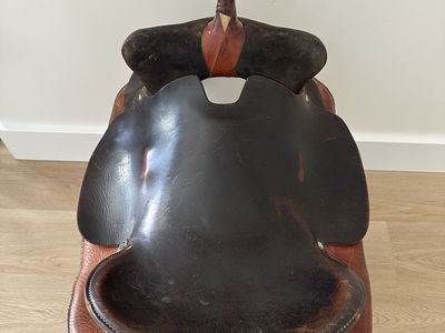 Horse Saddle 15”
