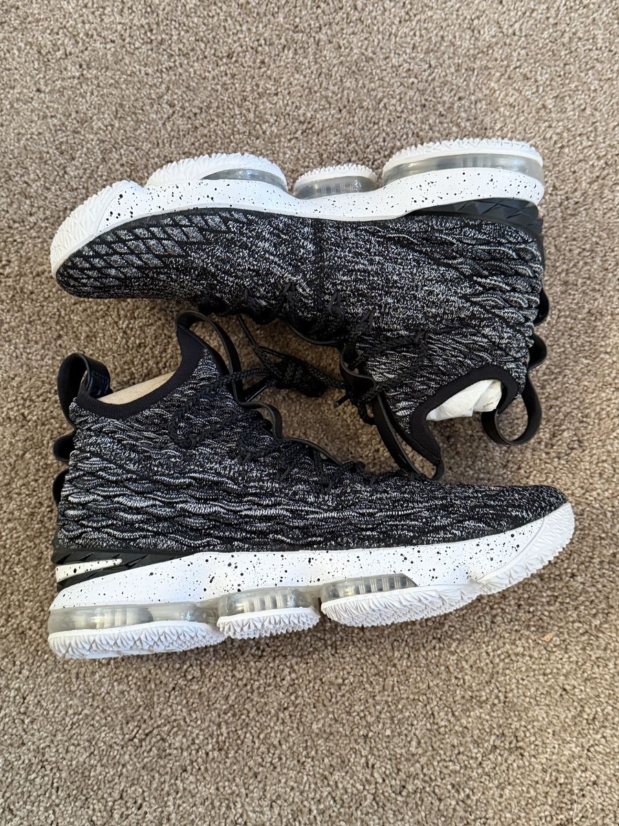 Nike LeBron 15 FlyKnit Basketball Shoes 9.5