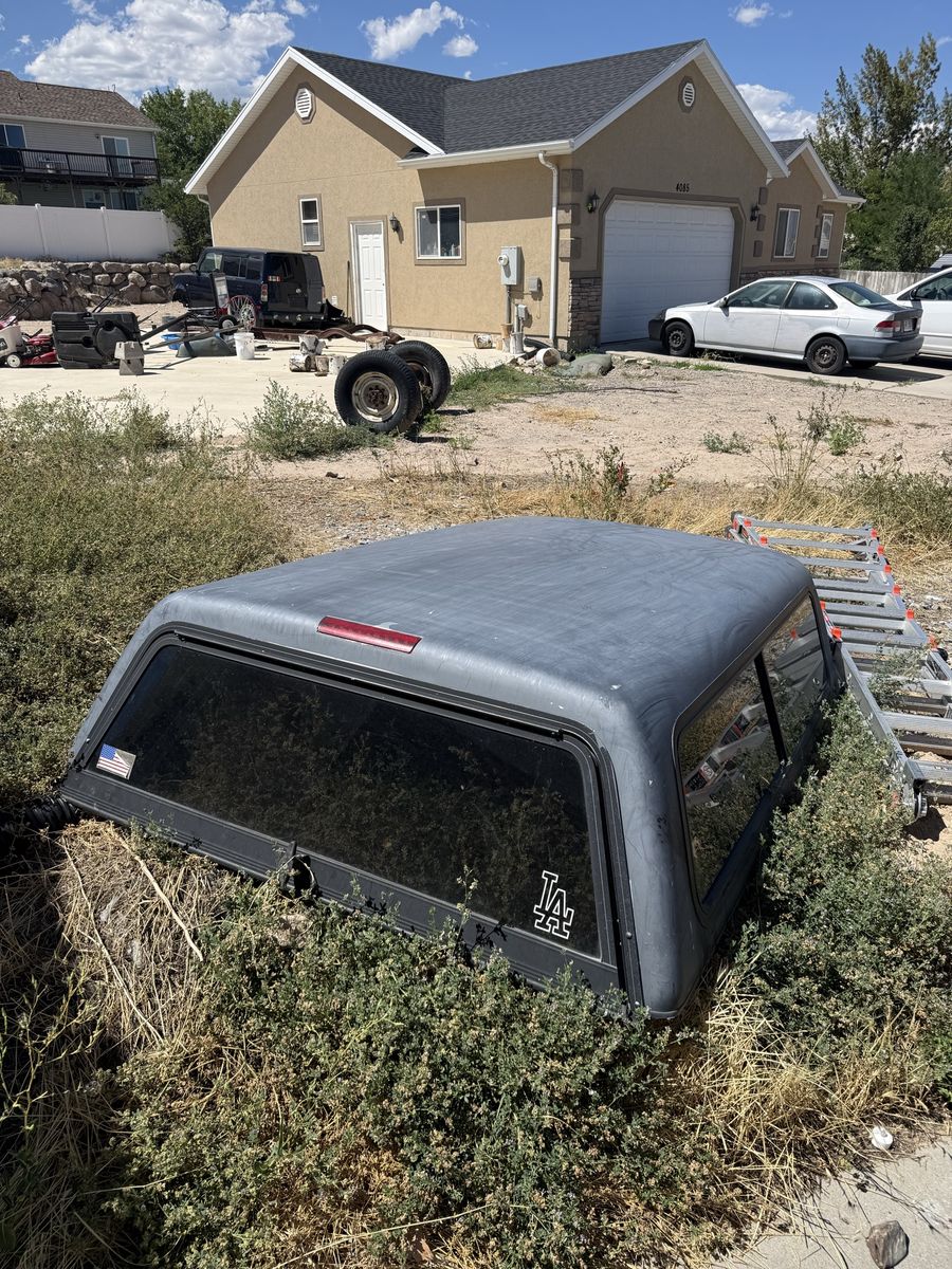 Truck camper shell