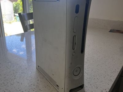Xbox 360 for parts or repair.
