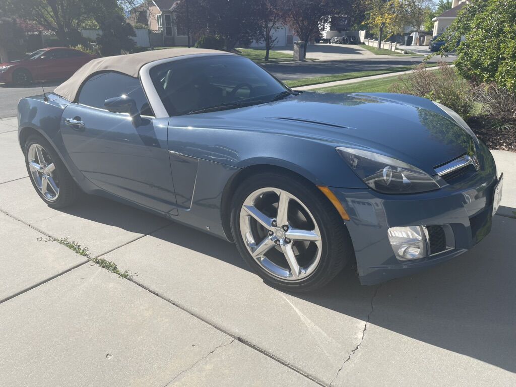 2007 Saturn Sky Red Line