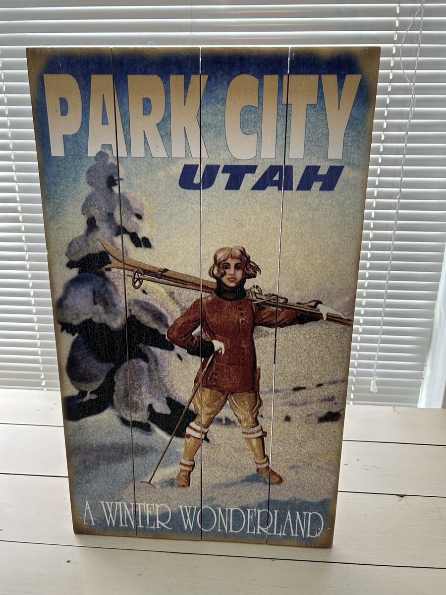 Park City ski motif plank wood wall hanging