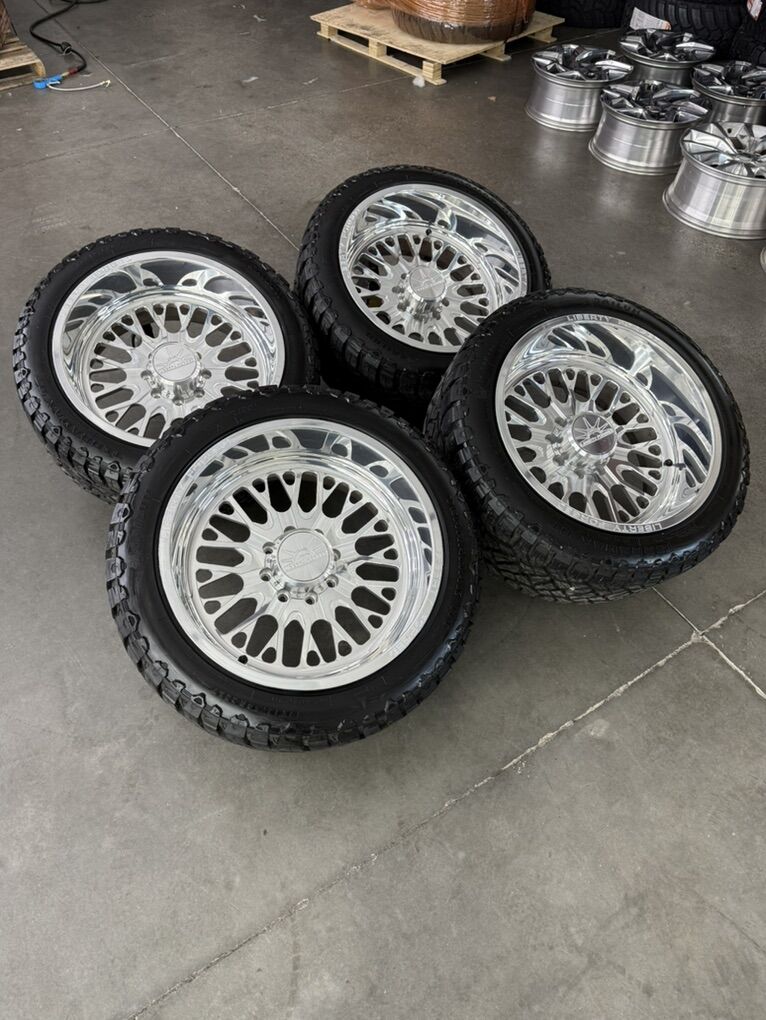 NEW 22x12 Liberty Forged 10s/ 33x12.50r22 Tires