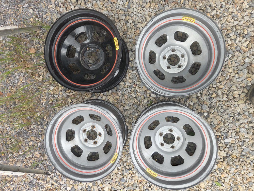 15" Basset 5x100 rims