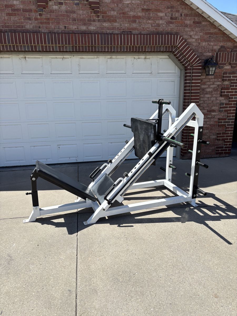 Leg Press Commercial Strength Inc
