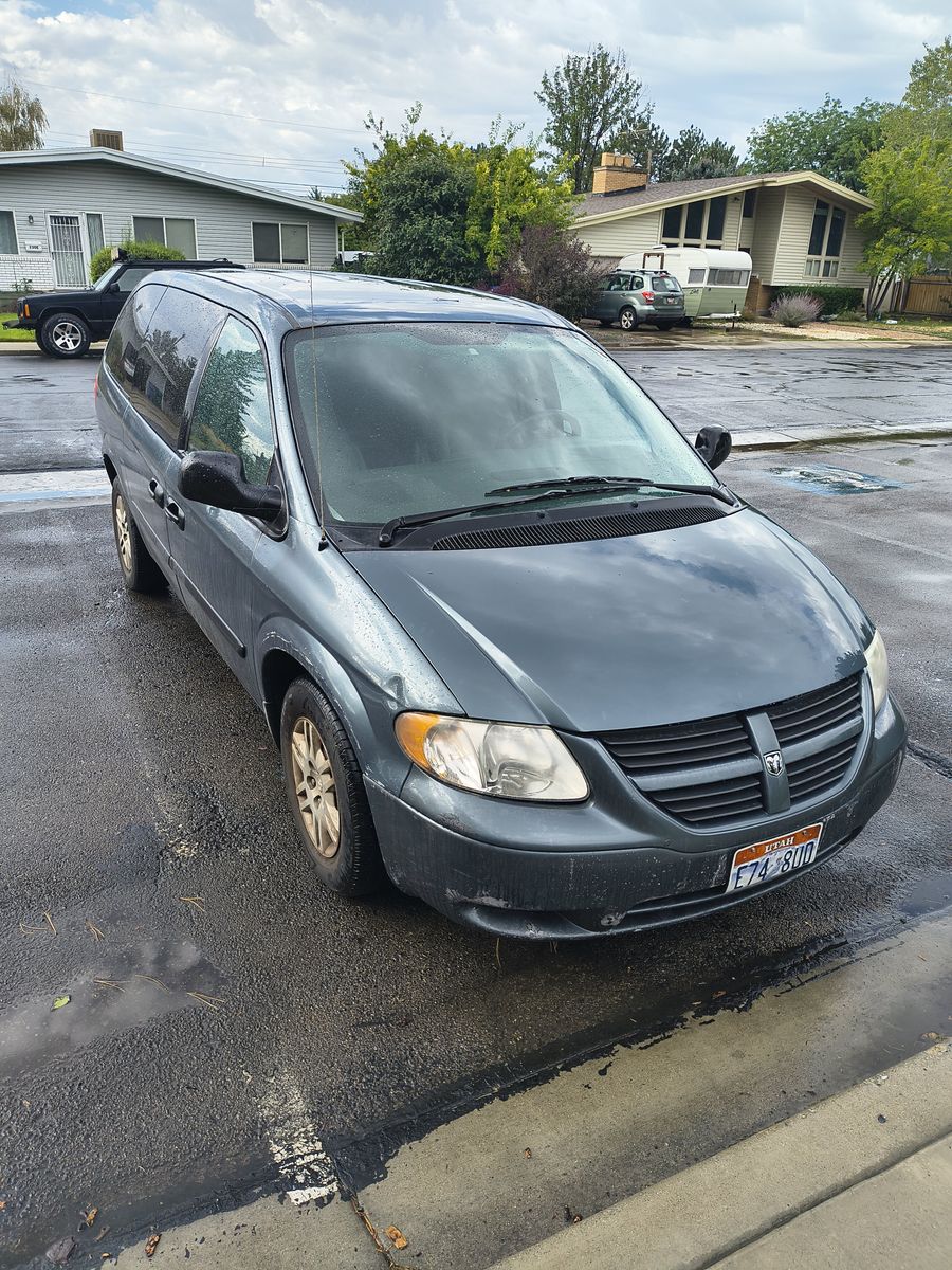 2006 Dodge Grand Caravan SE