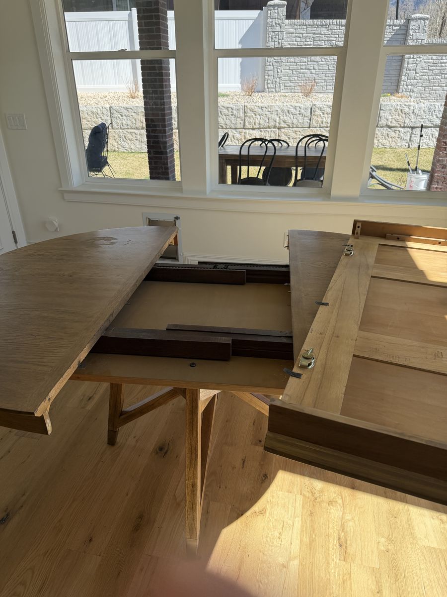 Dinning table only 74”x54” (20” leaf”) $100 obo