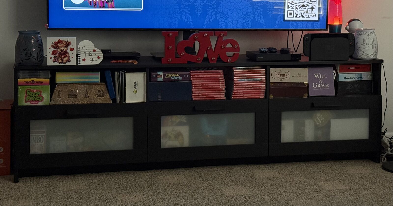 Entertainlent Center