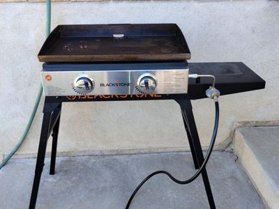 Blackstone 22" Adventure Ready Griddle with Stand and Carry Bag - Portable 2-Burner Propane Grill