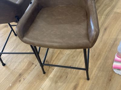 Bar stool