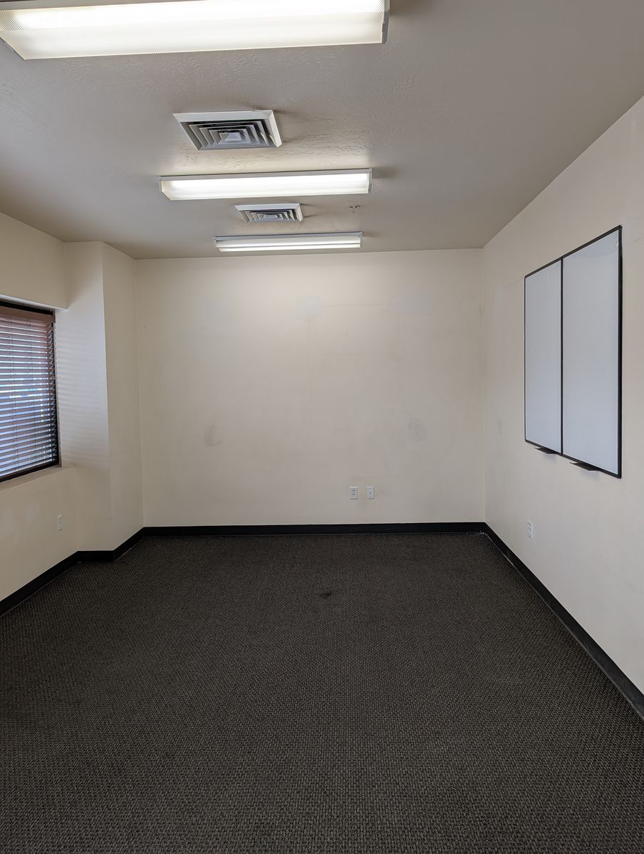Main image 6