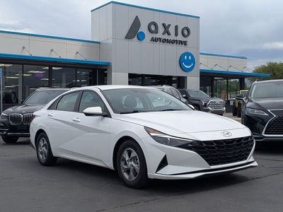2023 Hyundai Elantra SE