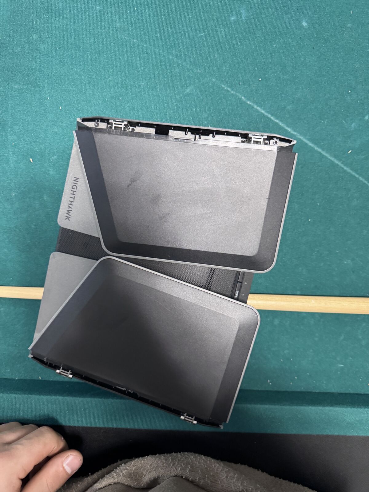 Nighthawk Router and Extender