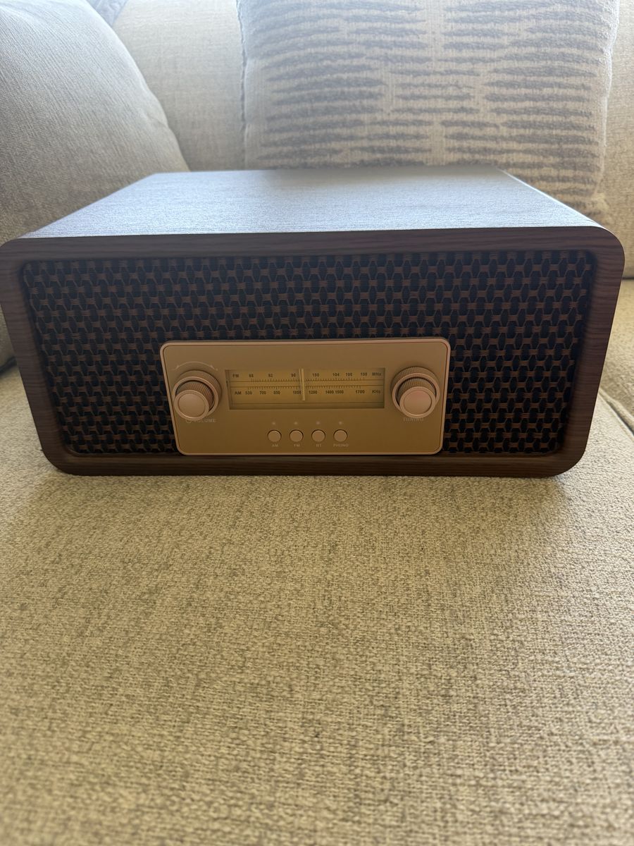 Heath & home with Magnolia record player