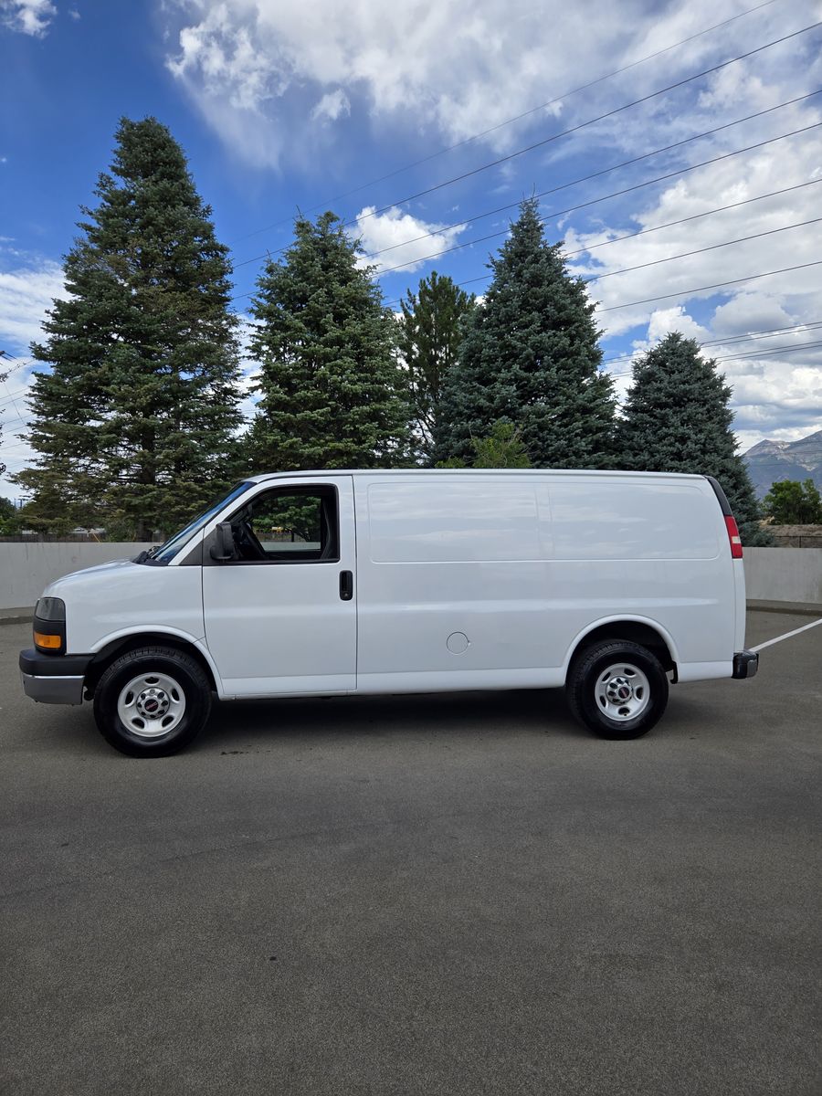 2016 GMC Savana 2500