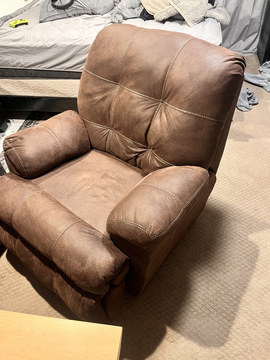 Brown Recliner Chair - Comfortable & Durable