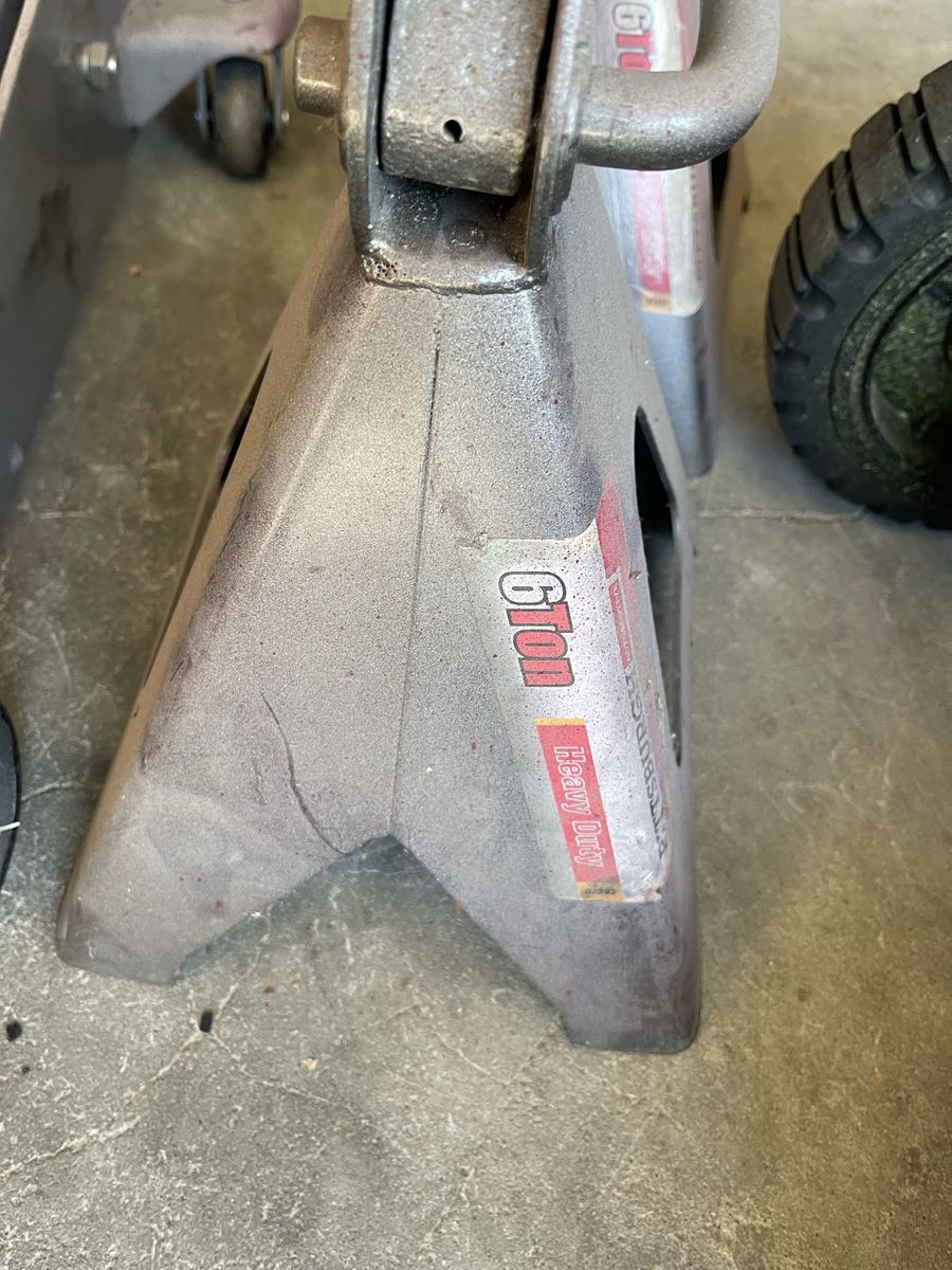 Main image 4