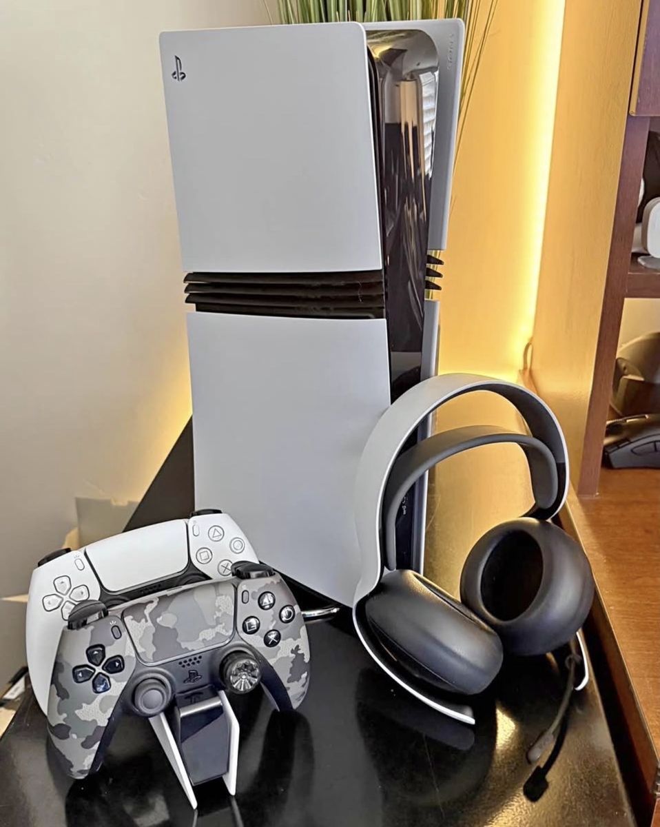 PS5 Pro Bundle w/2Controllers & Pulse Headset