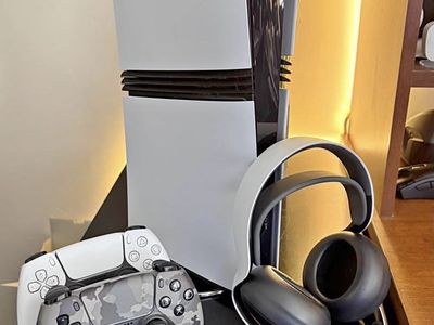 PS5 Pro Bundle w/2Controllers & Pulse Headset