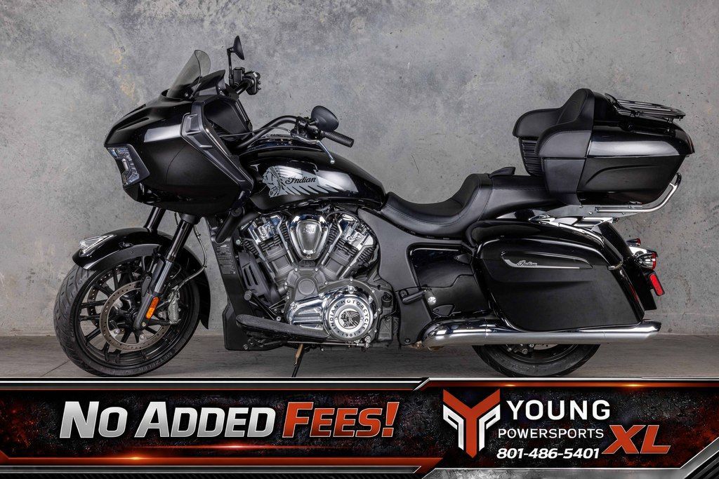 2024 Indian Motorcycle® Challenger® Black Metallic