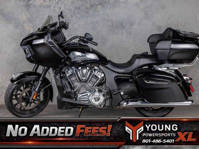 2024 Indian Motorcycle® Challenger® Black Metallic