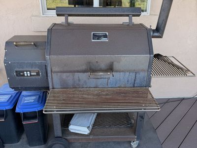 Yoder Smokers YS640S Pellet Grill Smoker with Accs