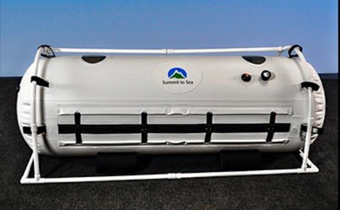 Summit to Sea 33 Dive Hyperbaric Chamber