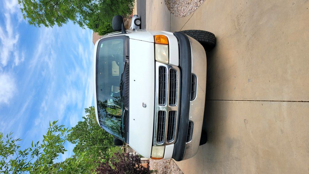 2001 DODGE RAM VAN 2500
