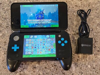Nintendo 2ds XL with 143 games on it! trades considered!