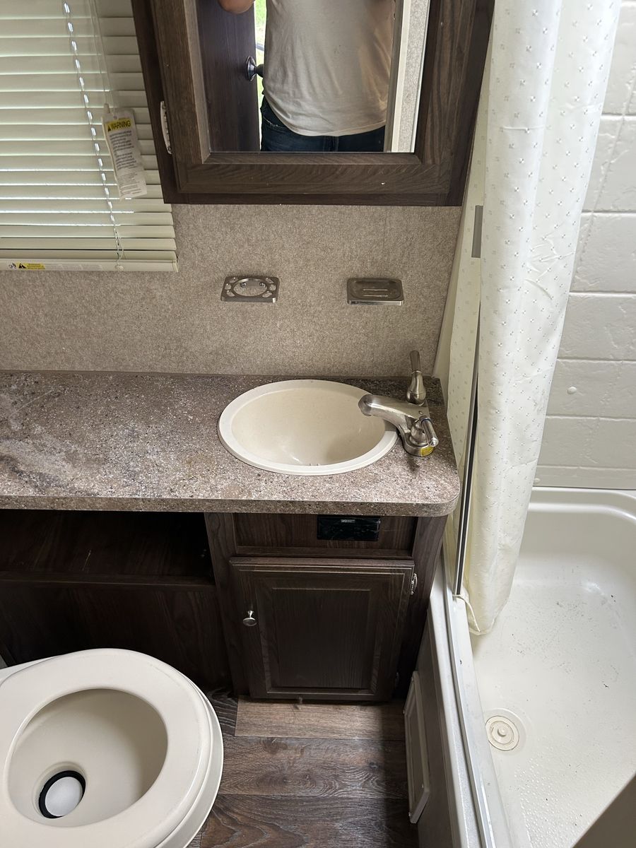 Main image 7