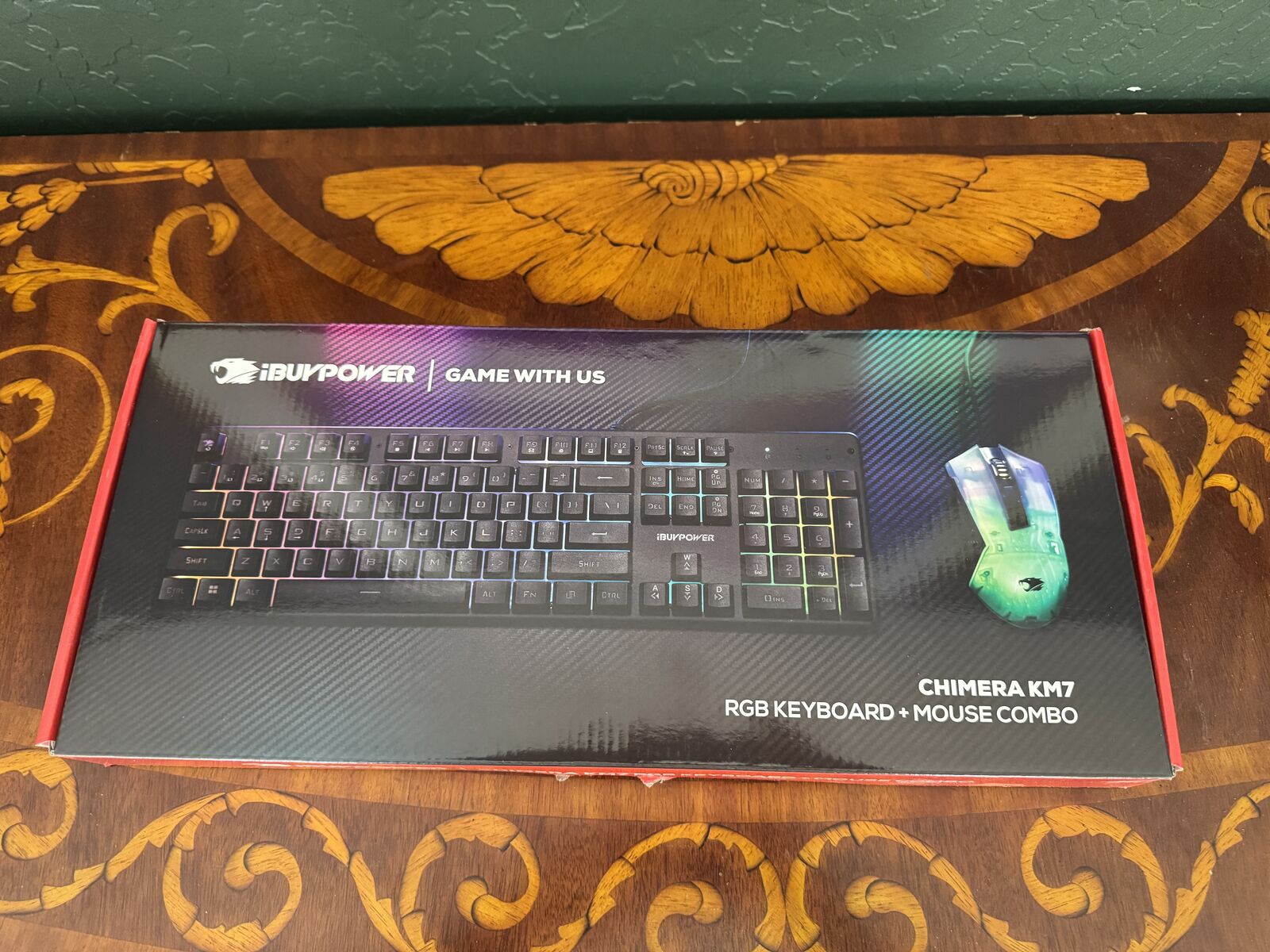 IBuyPower gaming keyboard combo + mouse and Sandisk memory card!! Most brand new!!