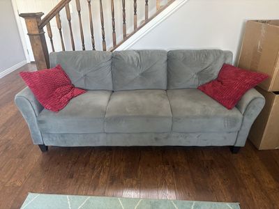 Comfortable 3-Seater Gray Fabric Couch/Sofa with Tufted Back Cushions