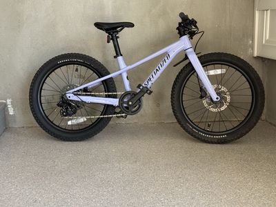 Brand New Specialized Riprock 20” - Kids Mountain Bike