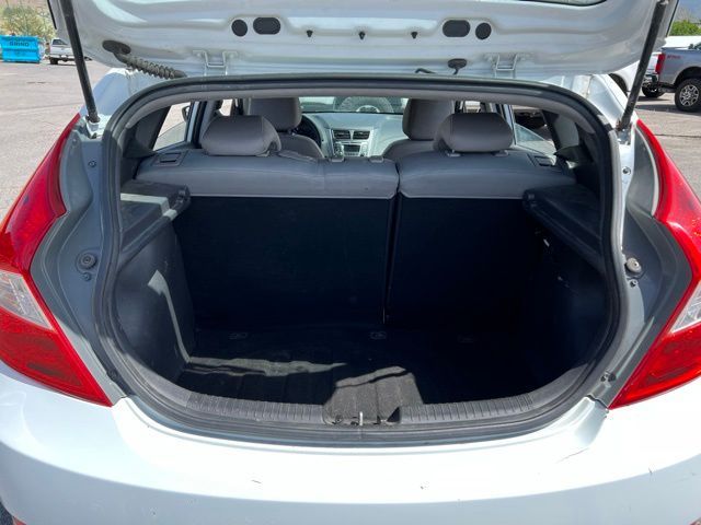 Main image 12