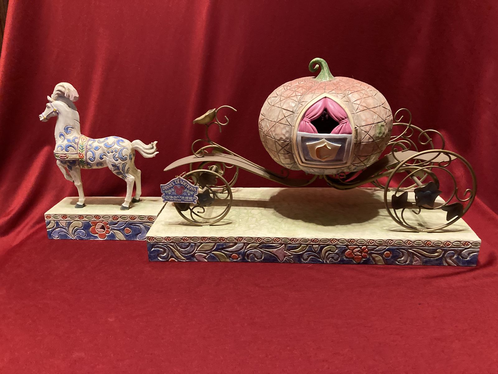 Walt Disney Showcase Collection Cinderella An Enchanted Coach Awaits You Like New In Box By Jim Shore