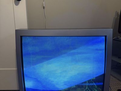 Toshiba 32A15 Color CRT TV, 32-inch Gaming Television, Manufactured 2005