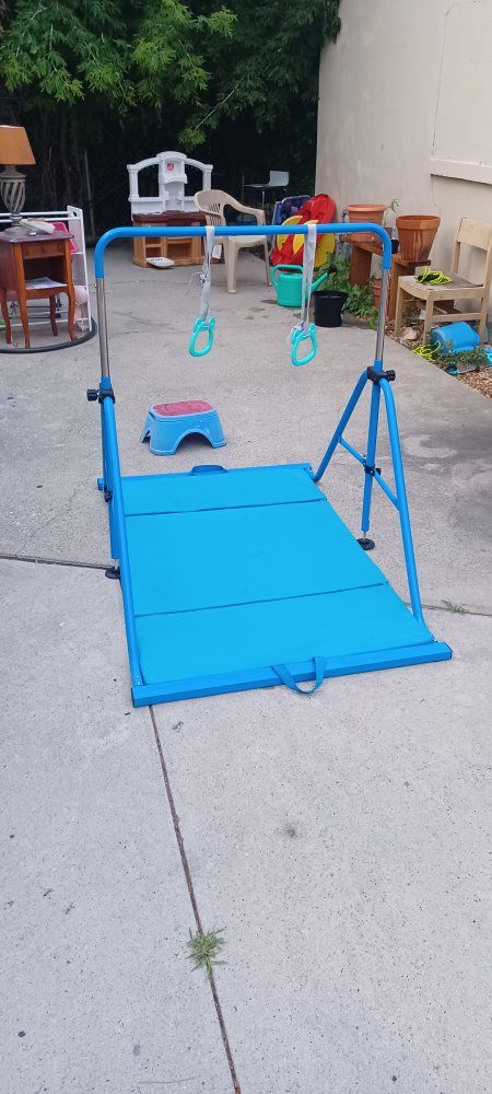 Kids Gymnastics Horizontal Bar & Mat Set - Adjustable, Foldable, Home Gym Practice