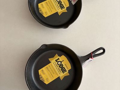 Lodge Cast Iron Skillets – Set of 2, Brand New with Tags (8-inch)