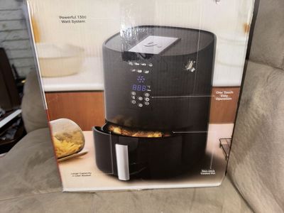 New Black large capacity Air Fryer - Digital Touch Control 1300 Watts